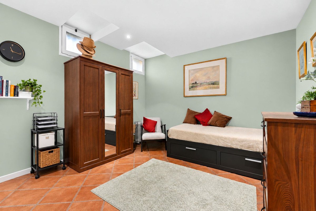 5 Bed Townhouse in Estepona