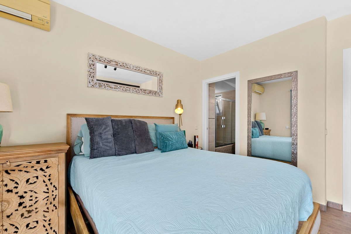 5 Bed Townhouse in Estepona