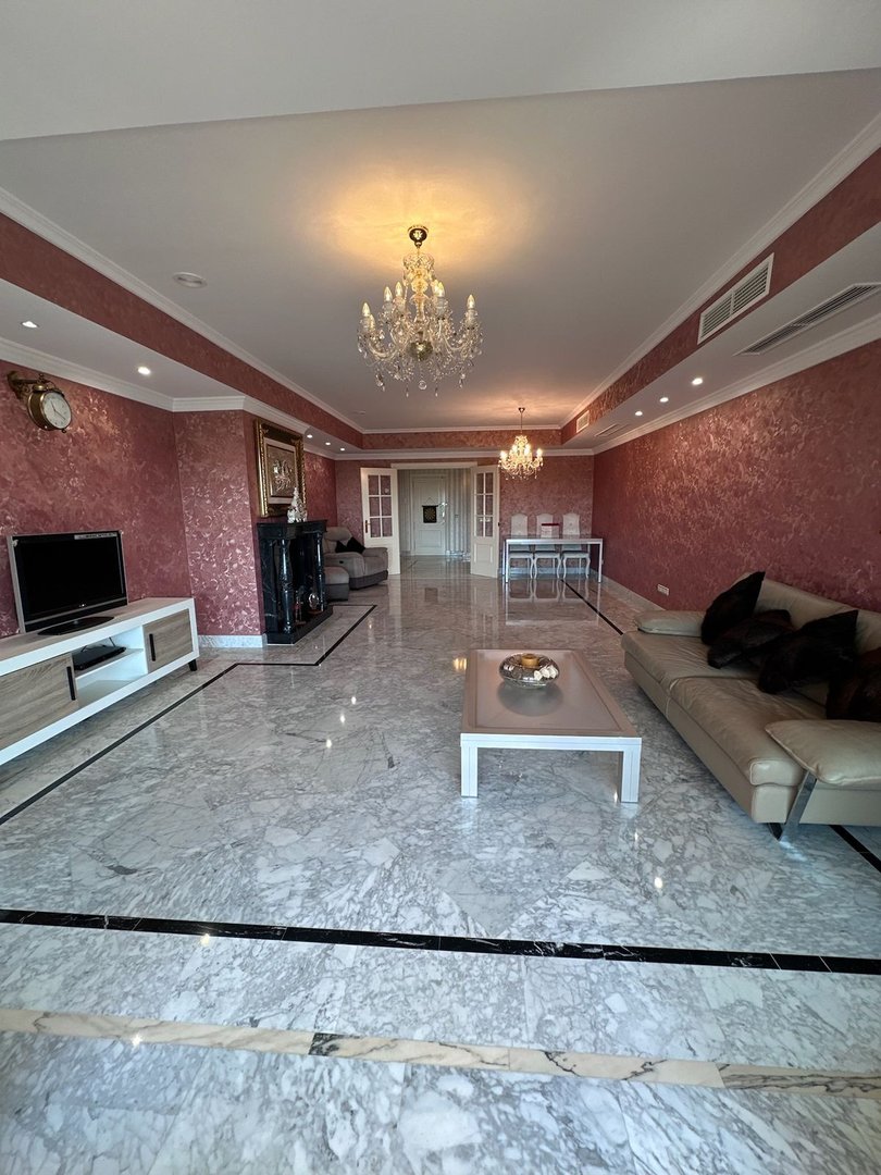 4 Bed Middle Floor Apartment in The Golden Mile