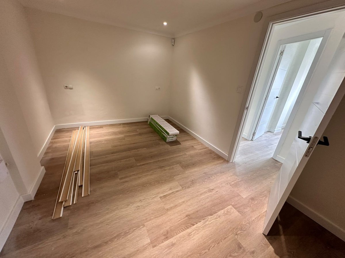 3 Bed Middle Floor Apartment in Caleta de Vélez