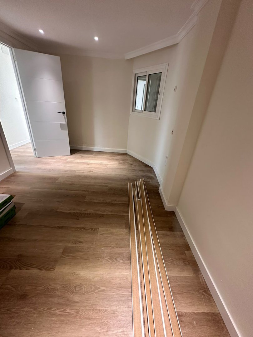 3 Bed Middle Floor Apartment in Caleta de Vélez