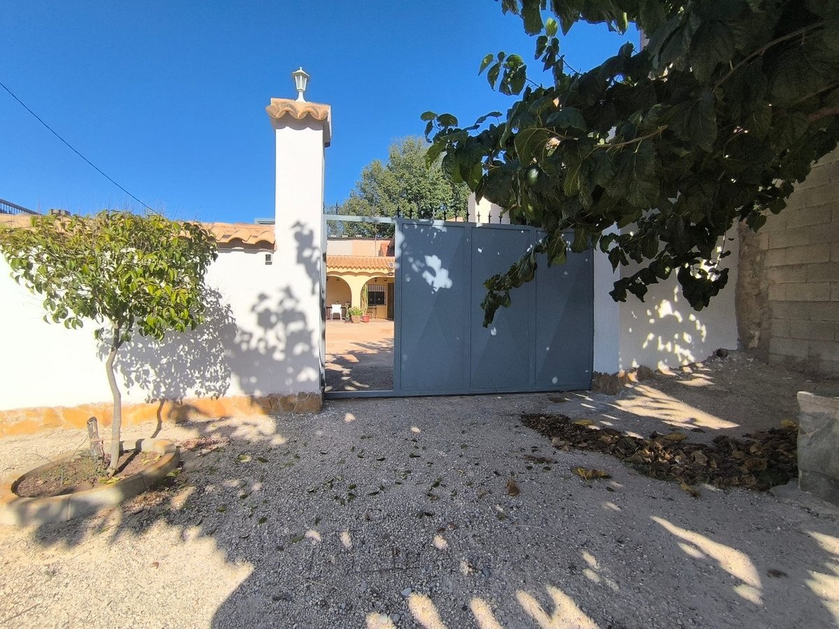 5 Bed Finca - Cortijo in Monóvar