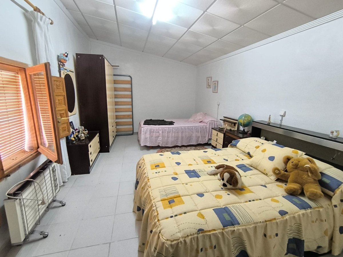 5 Bed Finca - Cortijo in Monóvar