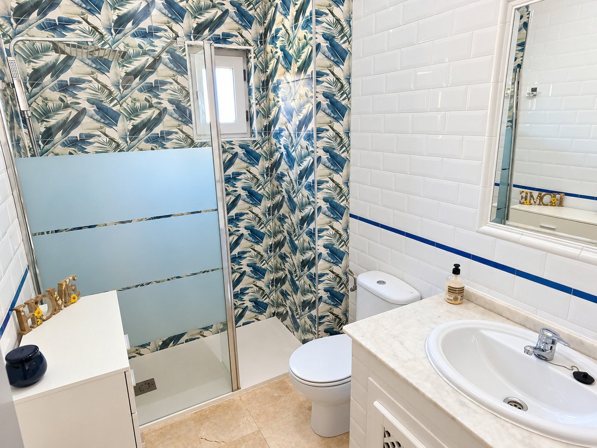 2 Bed Ground Floor Apartment in La Finca Golf