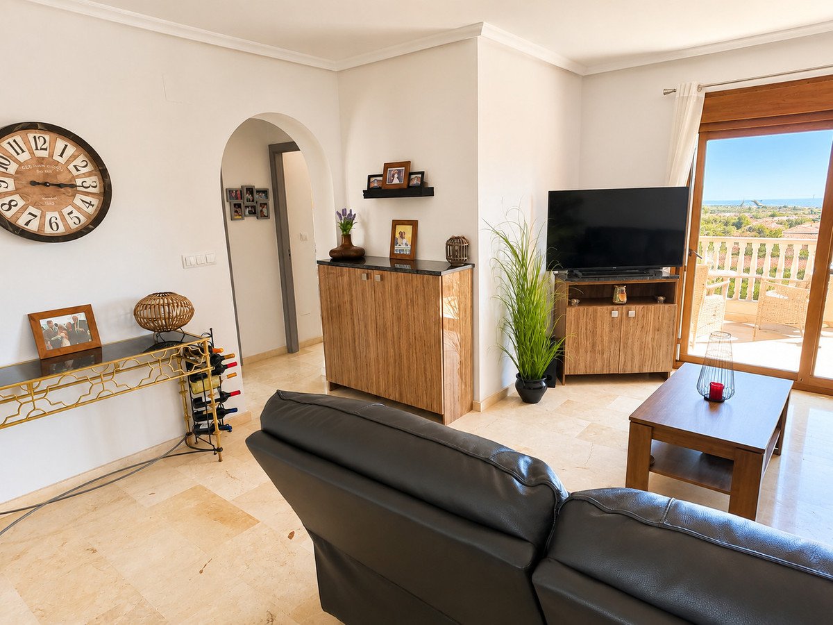 2 Bed Ground Floor Apartment in La Finca Golf