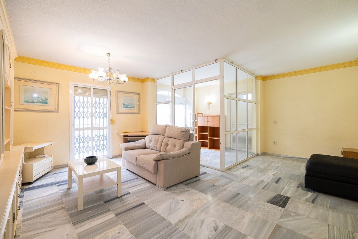 3 Bed Middle Floor Apartment in Arroyo de la Miel