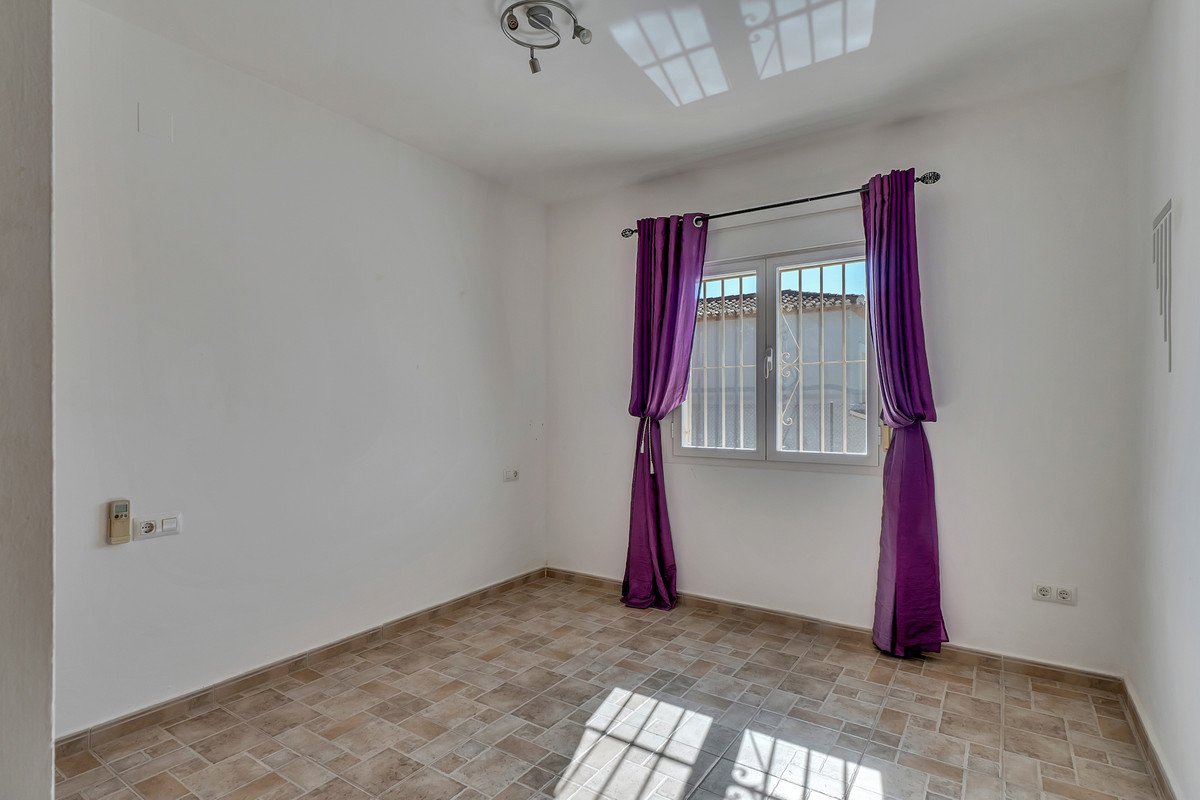 3 Bed Detached Villa in Beniarbeig