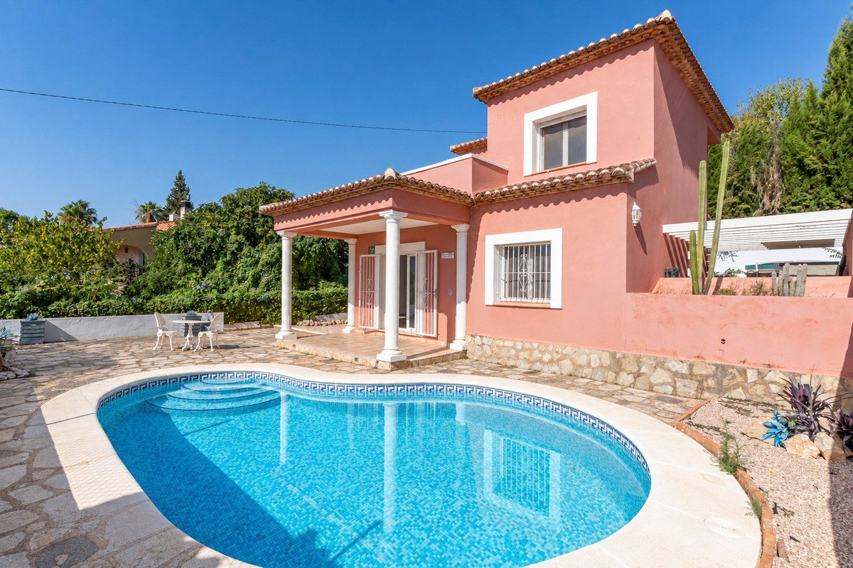 3 Bed Detached Villa in Beniarbeig