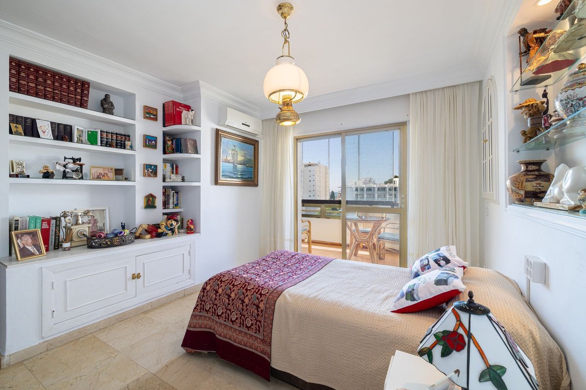 3 Bed Middle Floor Apartment in Benalmadena