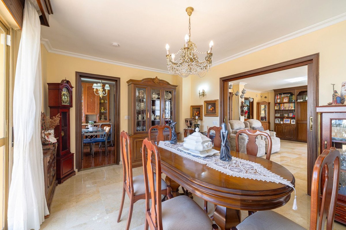 3 Bed Middle Floor Apartment in Benalmadena