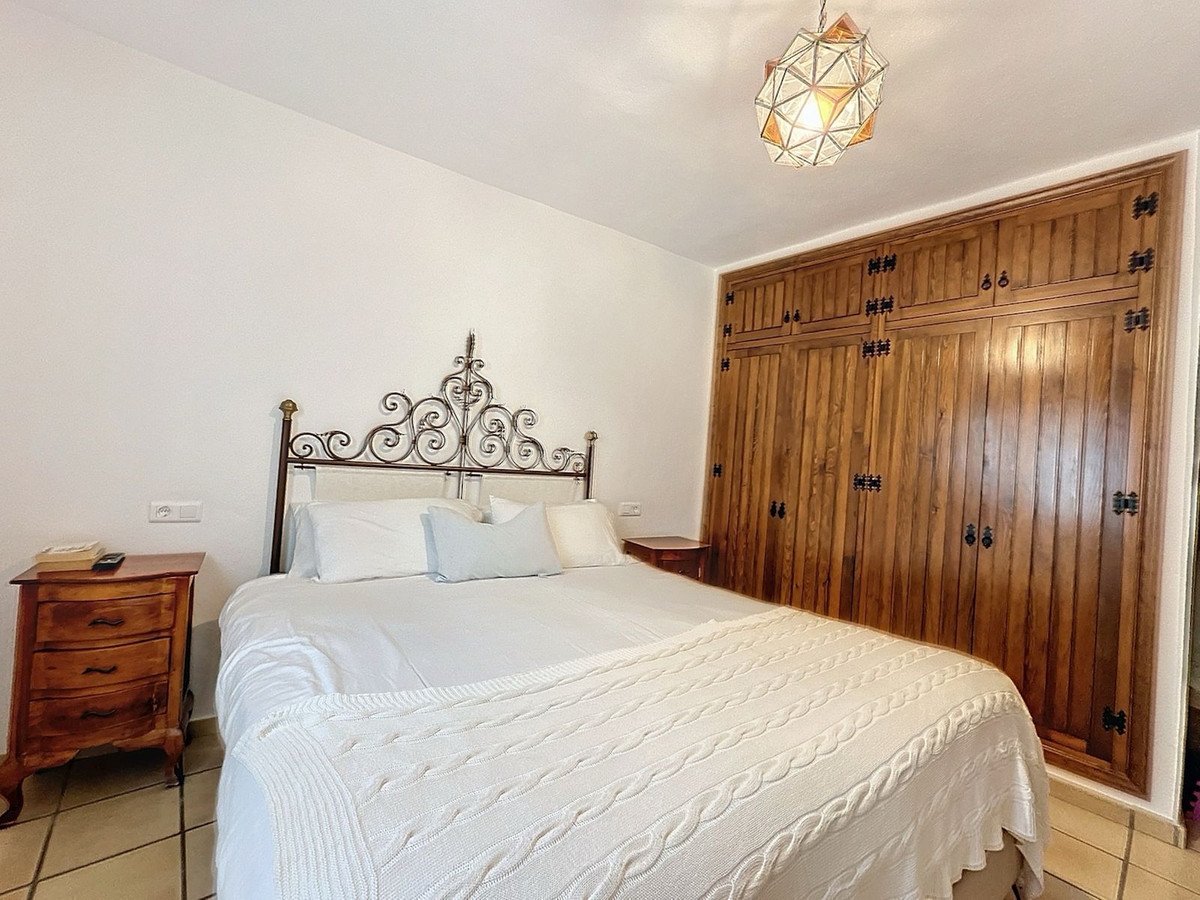 2 Bed Townhouse in Estepona