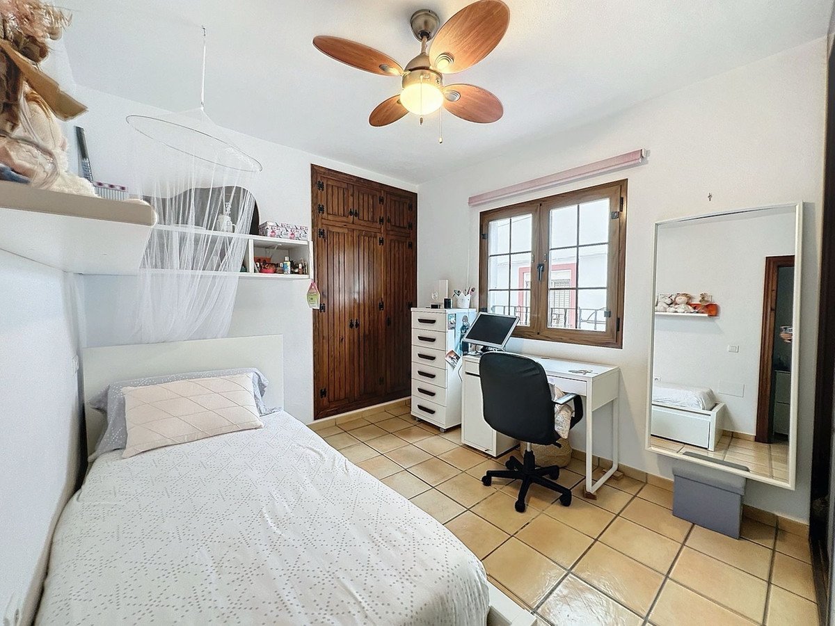 2 Bed Townhouse in Estepona