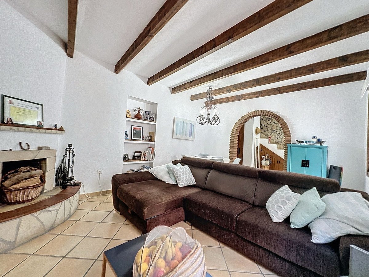 2 Bed Townhouse in Estepona
