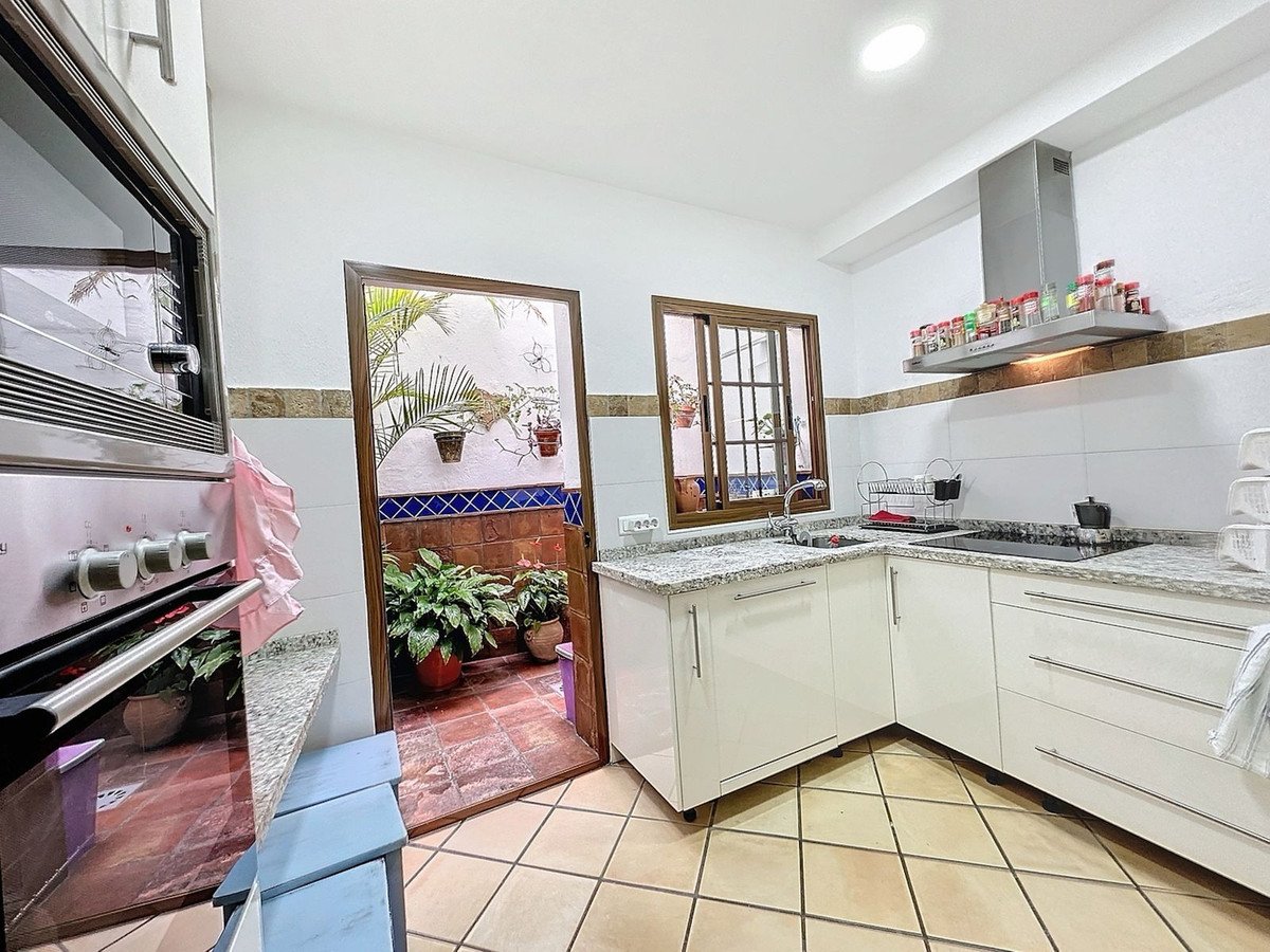 2 Bed Townhouse in Estepona