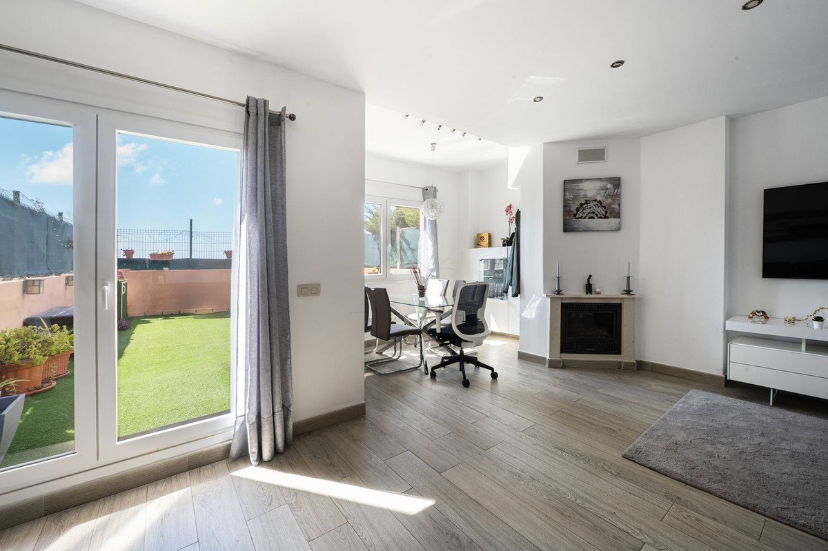 3 Bed Townhouse in Benalmadena Pueblo