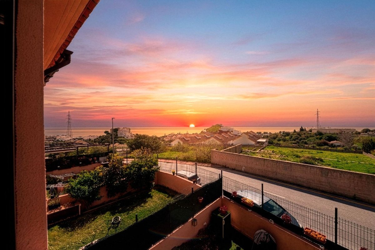 3 Bed Townhouse in Benalmadena Pueblo