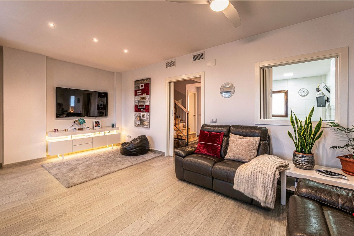 3 Bed Townhouse in Benalmadena Pueblo