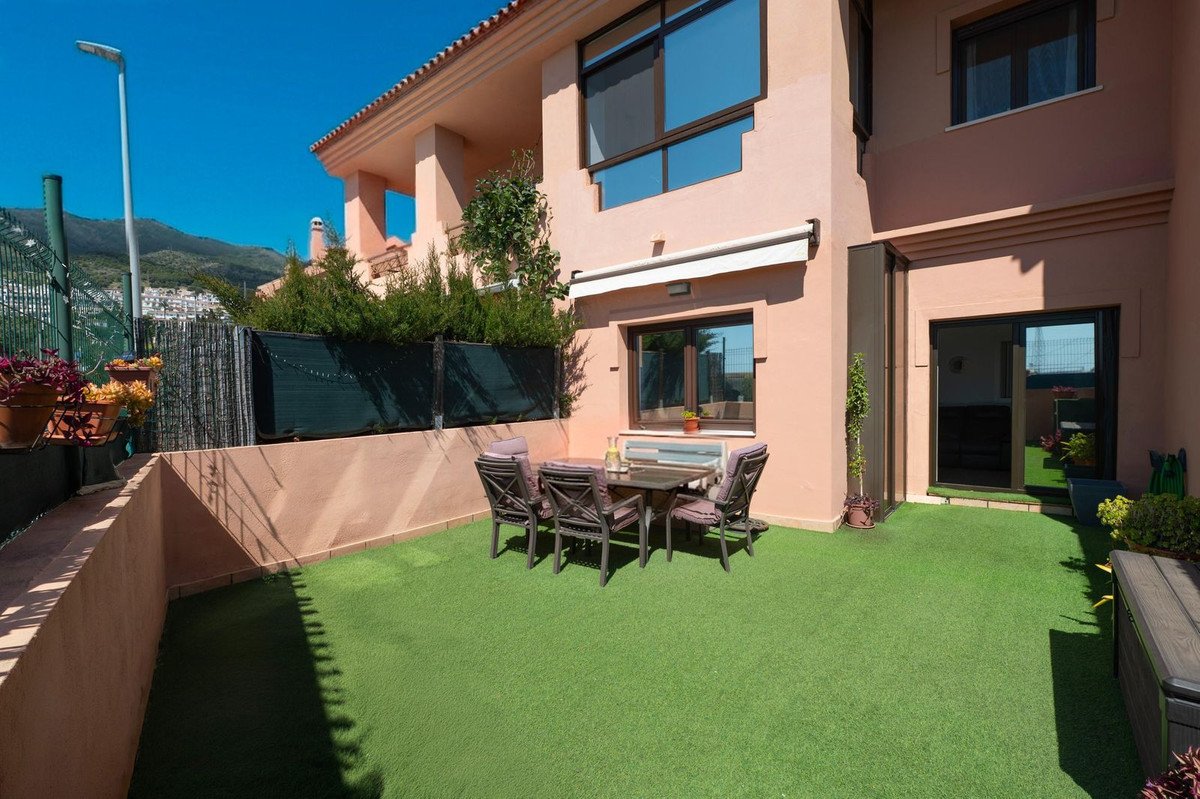 3 Bed Townhouse in Benalmadena Pueblo