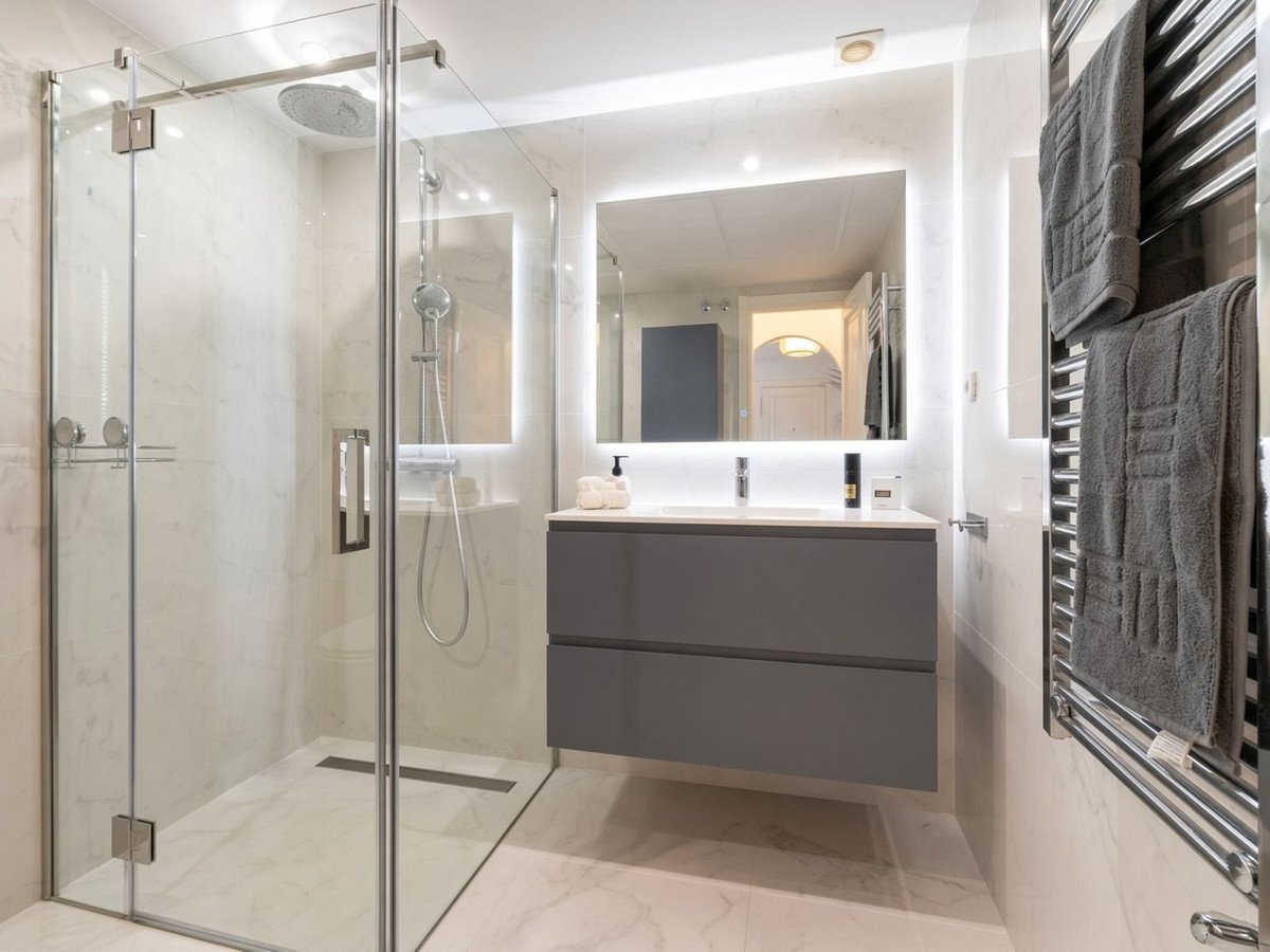 2 Bed Ground Floor Apartment in Aloha