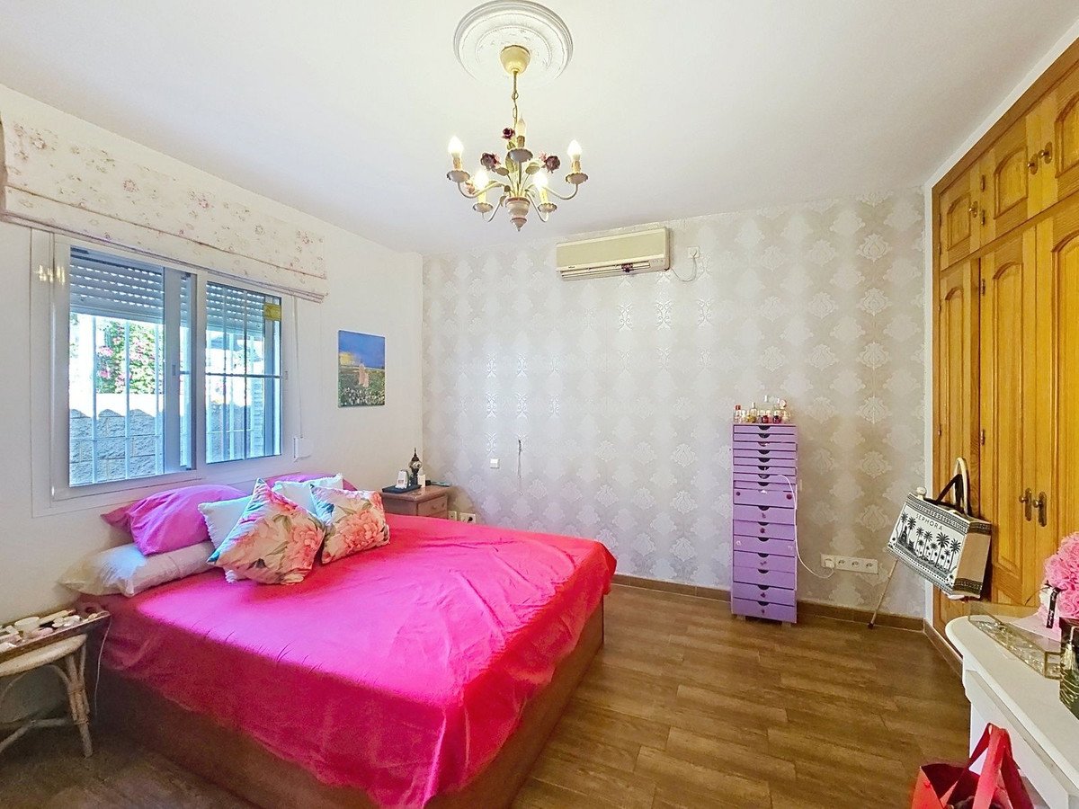 3 Bed Detached Villa in Estepona