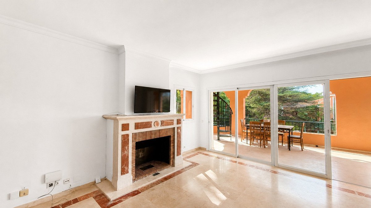 4 Bed Penthouse Duplex in Estepona