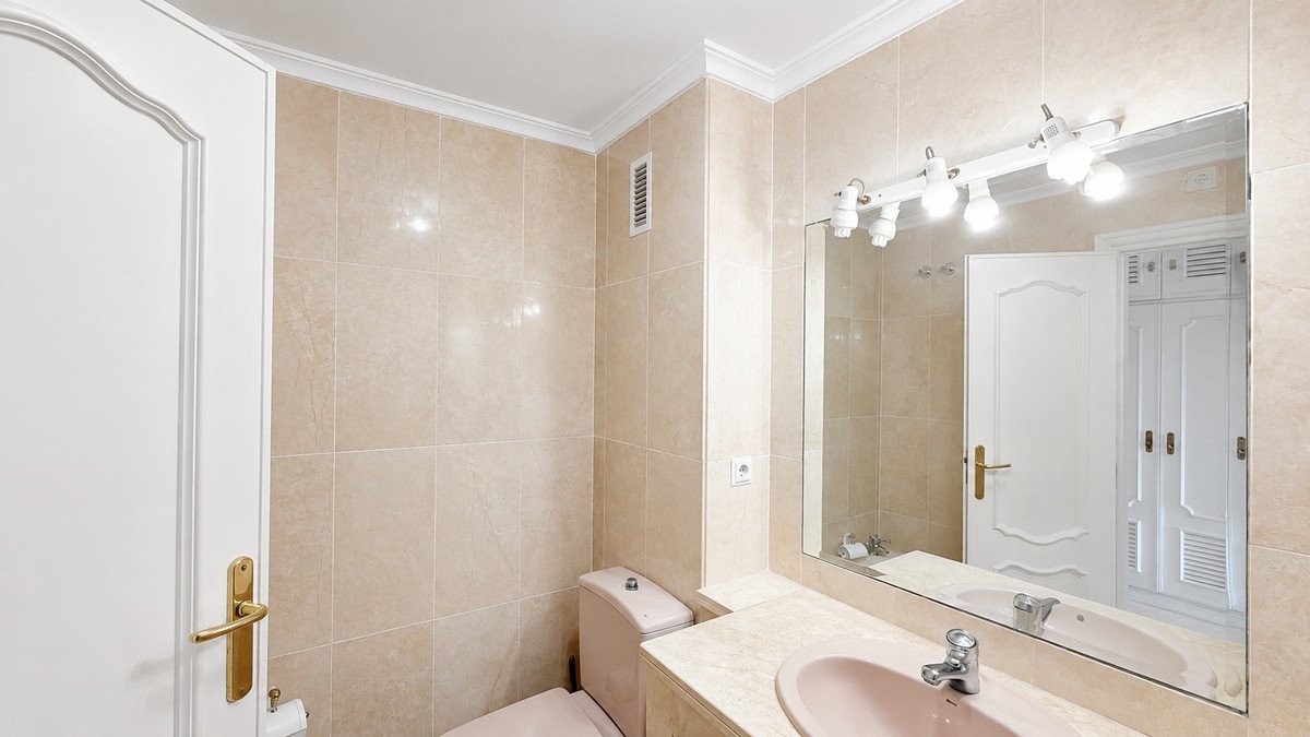 4 Bed Penthouse Duplex in Estepona