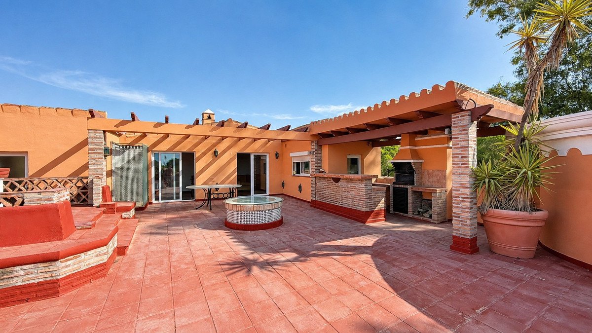 4 Bed Penthouse Duplex in Estepona