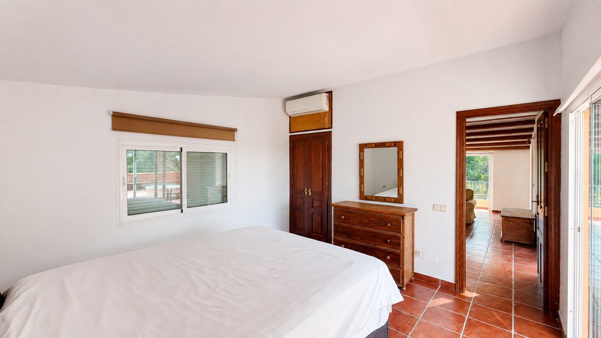 4 Bed Penthouse Duplex in Estepona