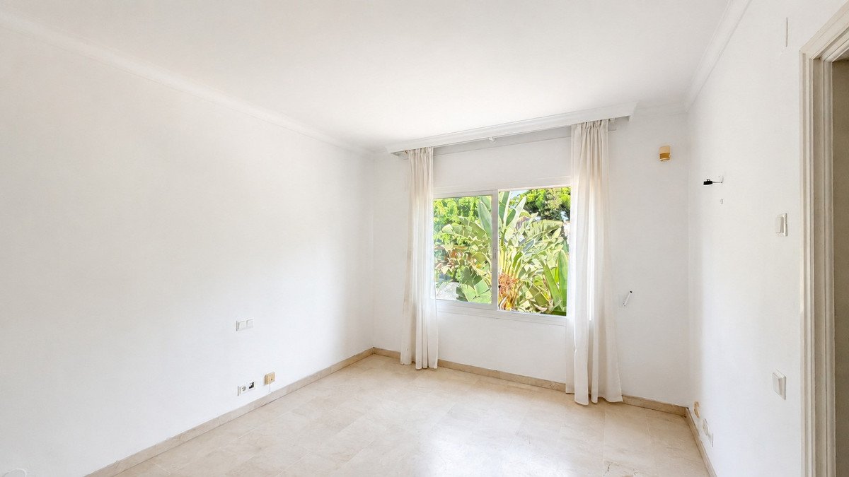4 Bed Penthouse Duplex in Estepona