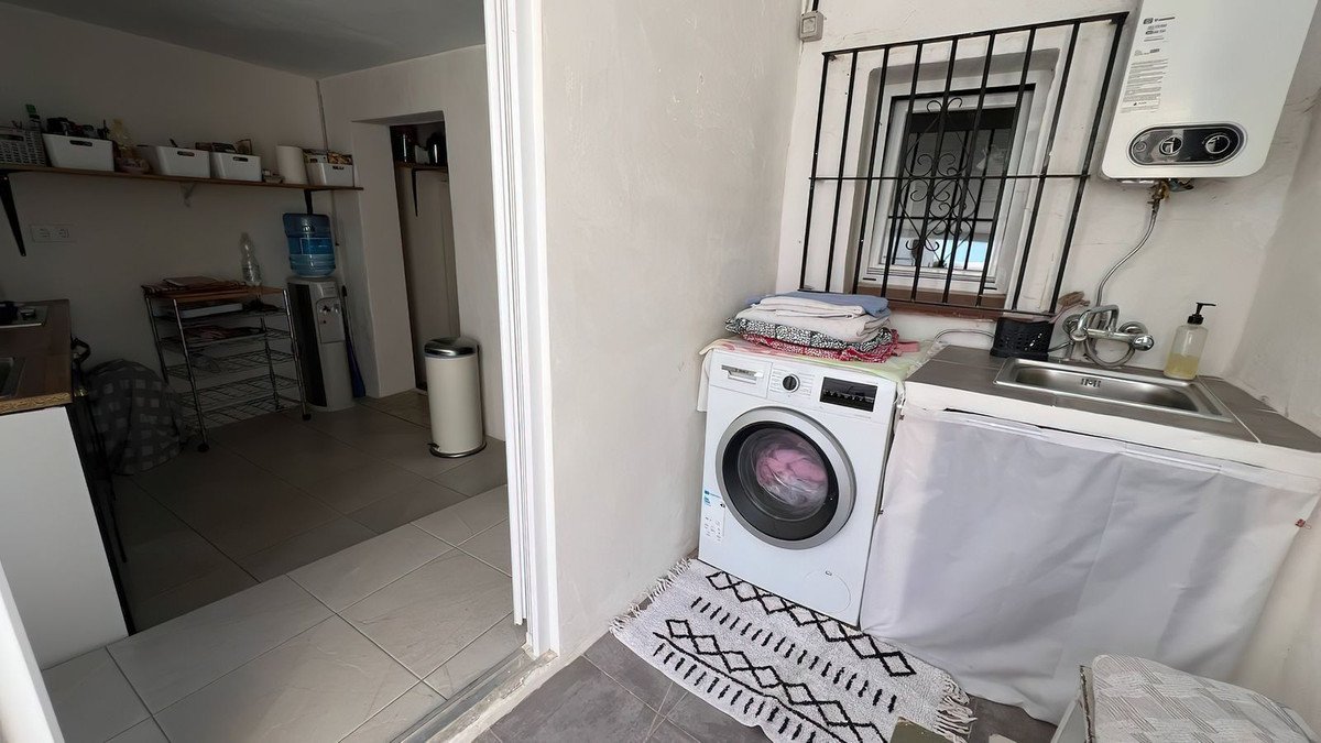 5 Bed Townhouse in Alhaurín el Grande