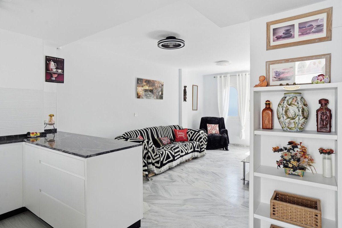 2 Bed Top Floor Apartment in Benalmadena