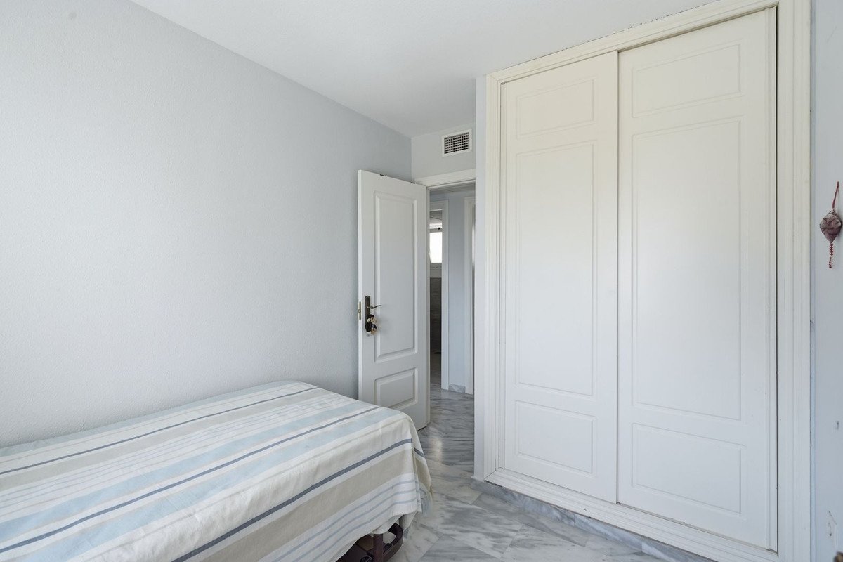 2 Bed Top Floor Apartment in Benalmadena