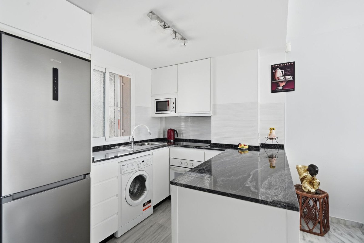 2 Bed Top Floor Apartment in Benalmadena