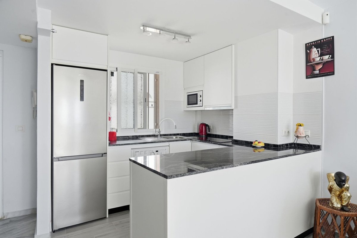 2 Bed Top Floor Apartment in Benalmadena