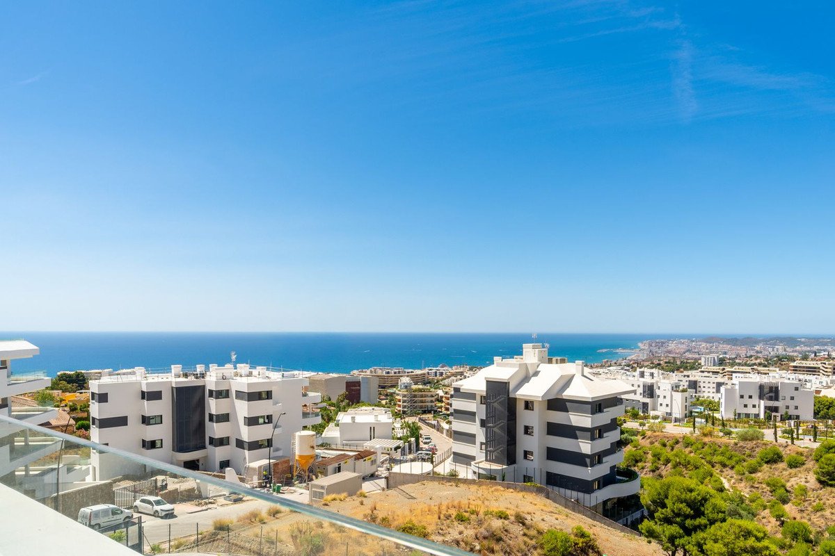 3 Bed Penthouse in Higueron