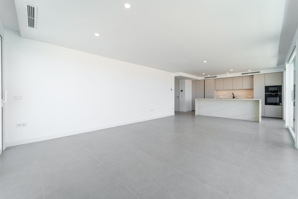 3 Bed Penthouse in Higueron