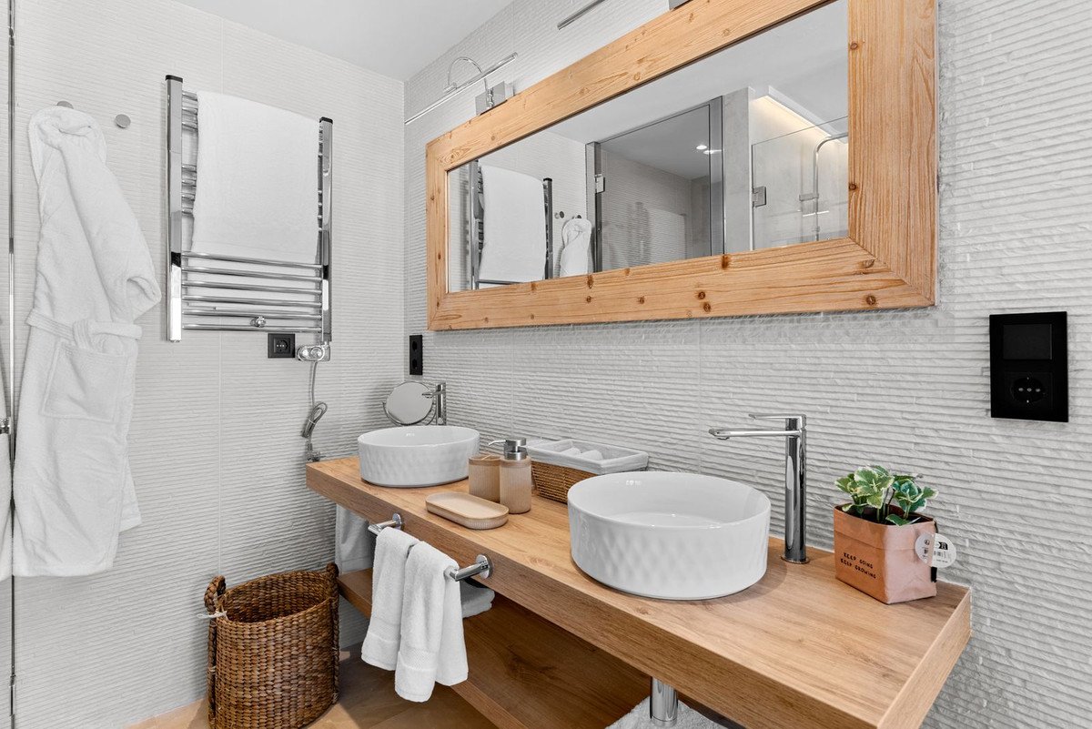 3 Bed Townhouse in El Paraiso