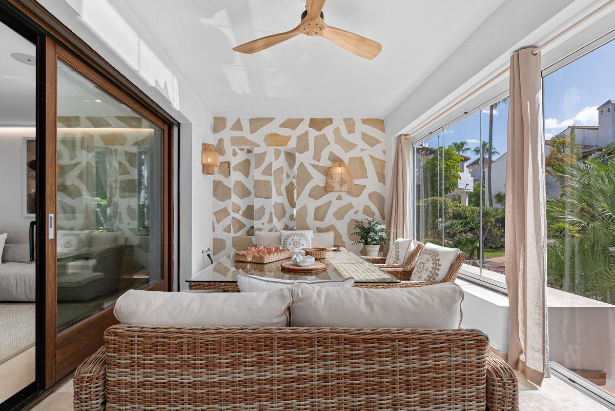 3 Bed Townhouse in El Paraiso