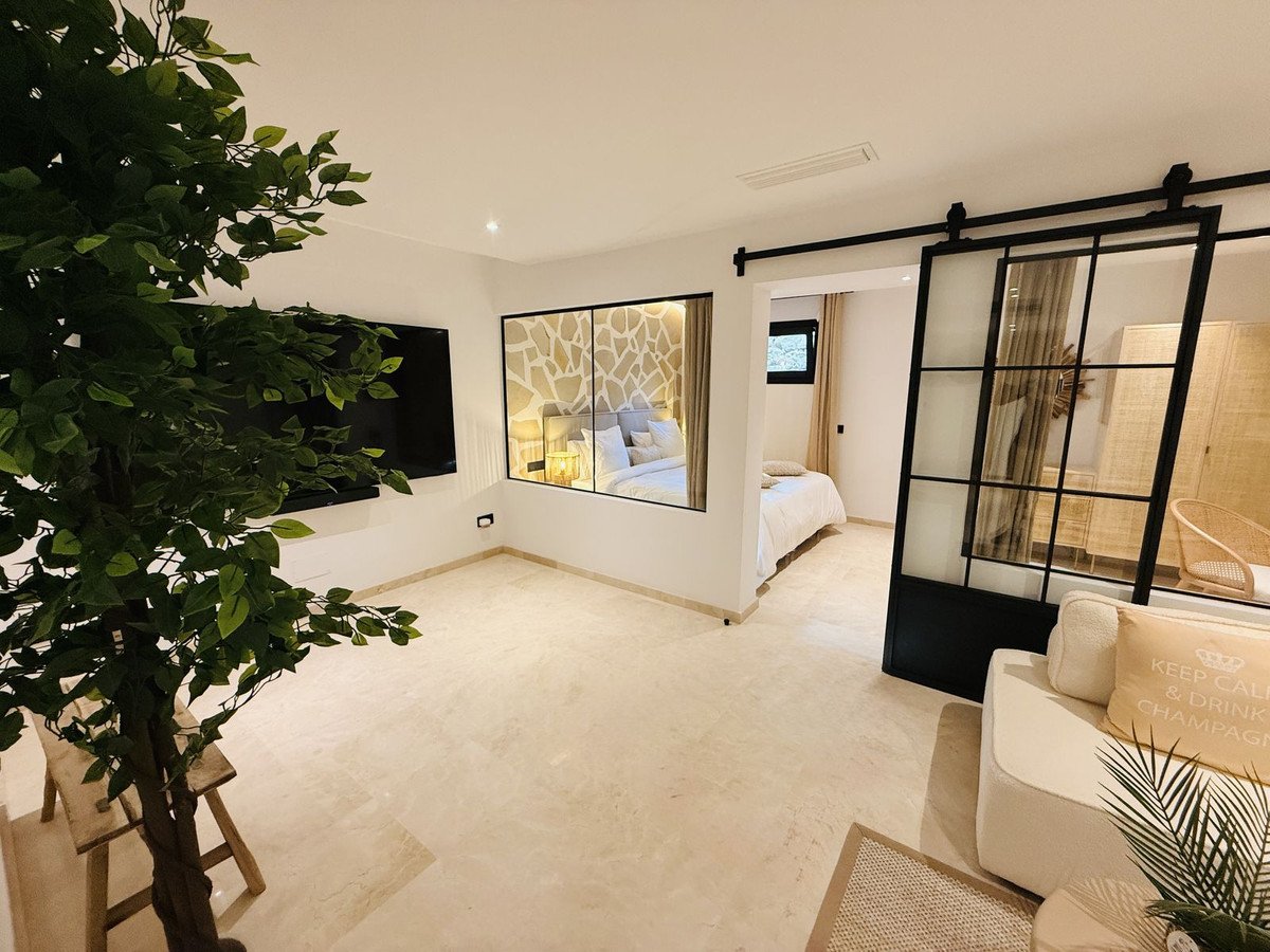 3 Bed Townhouse in El Paraiso