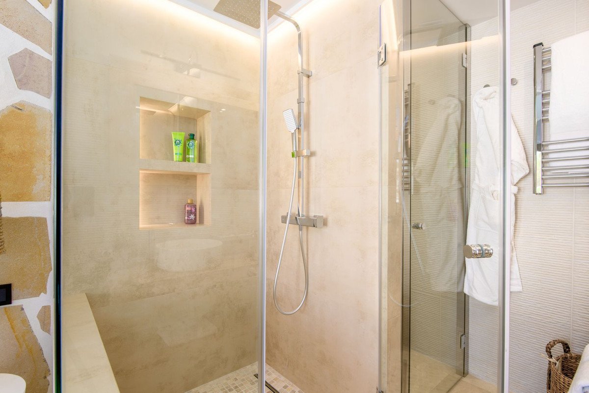 3 Bed Townhouse in El Paraiso