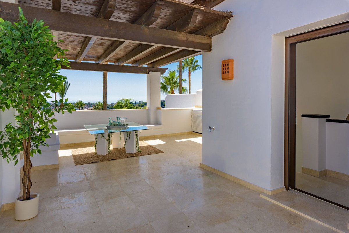 3 Bed Townhouse in El Paraiso