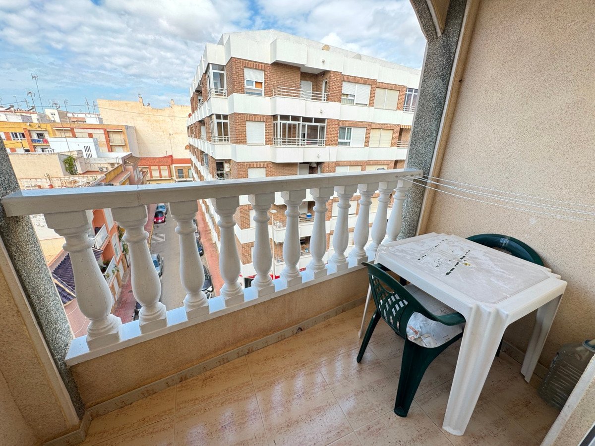 1 Bed Middle Floor Apartment in Guardamar del Segura