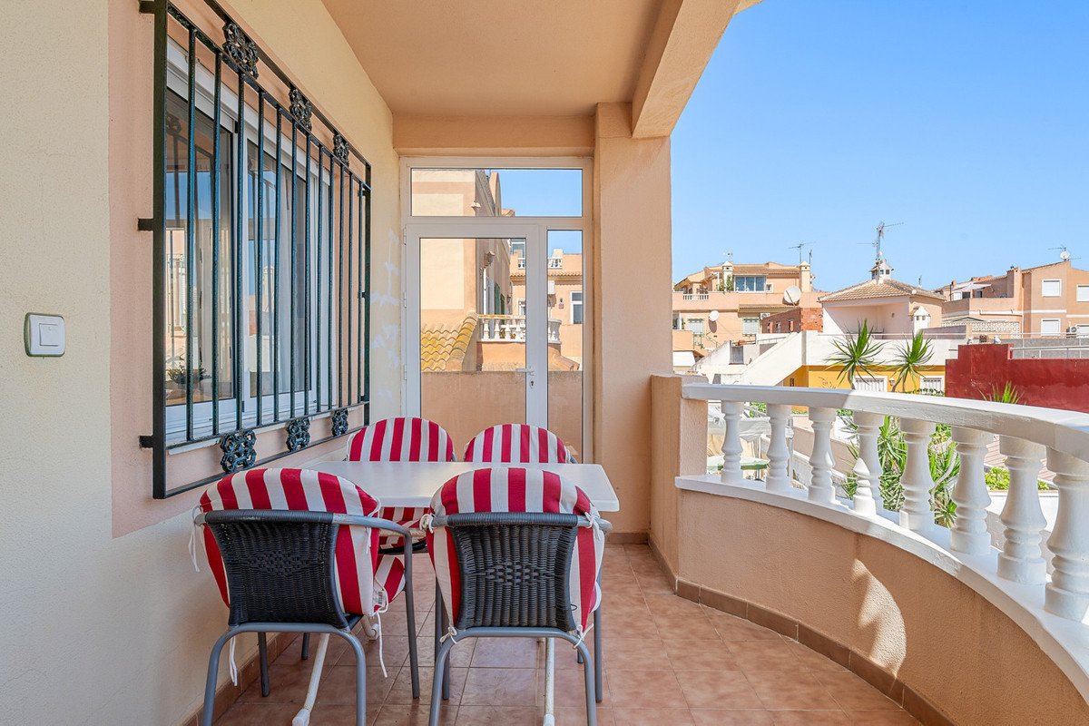 3 Bed Bungalow in Lomas de Cabo Roig