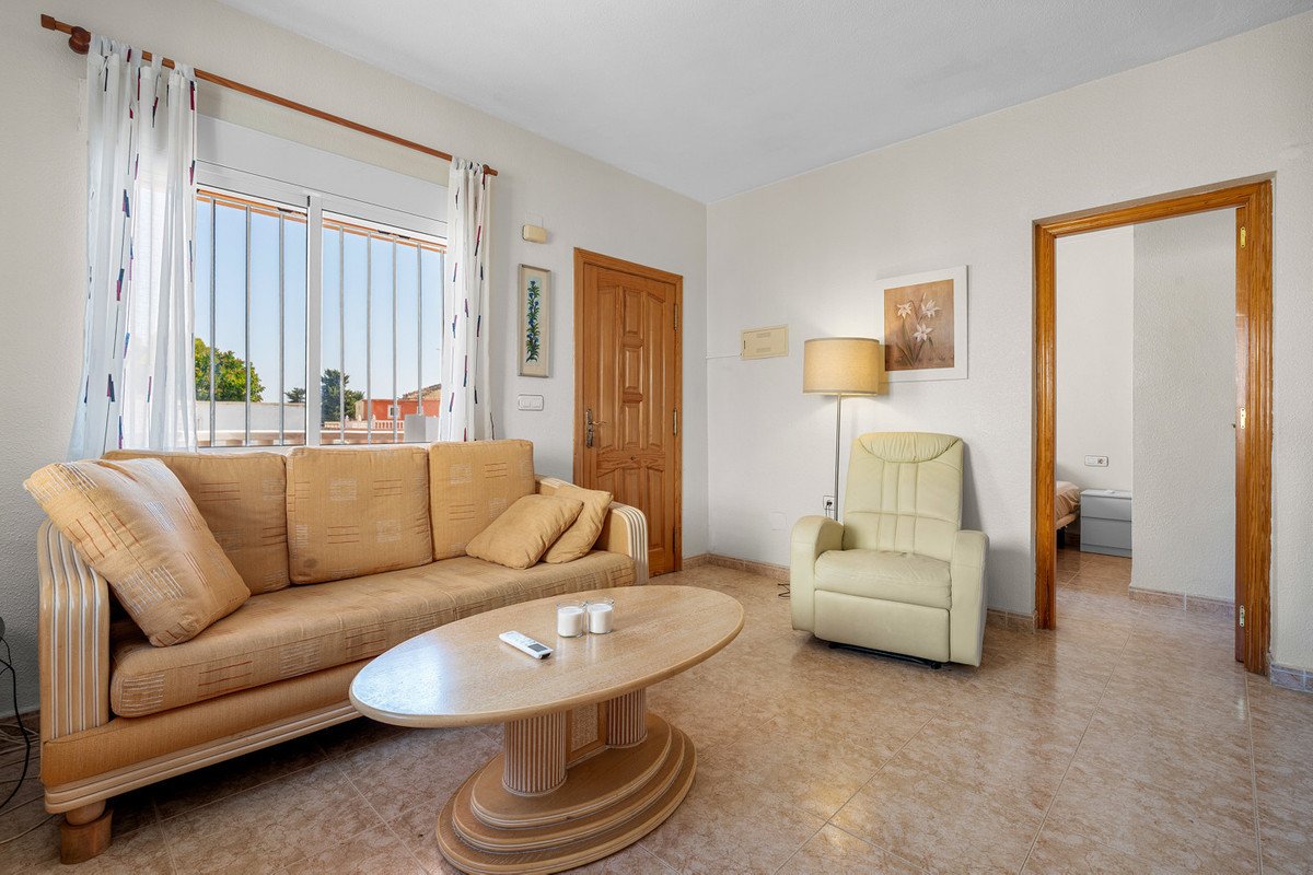 3 Bed Bungalow in Lomas de Cabo Roig