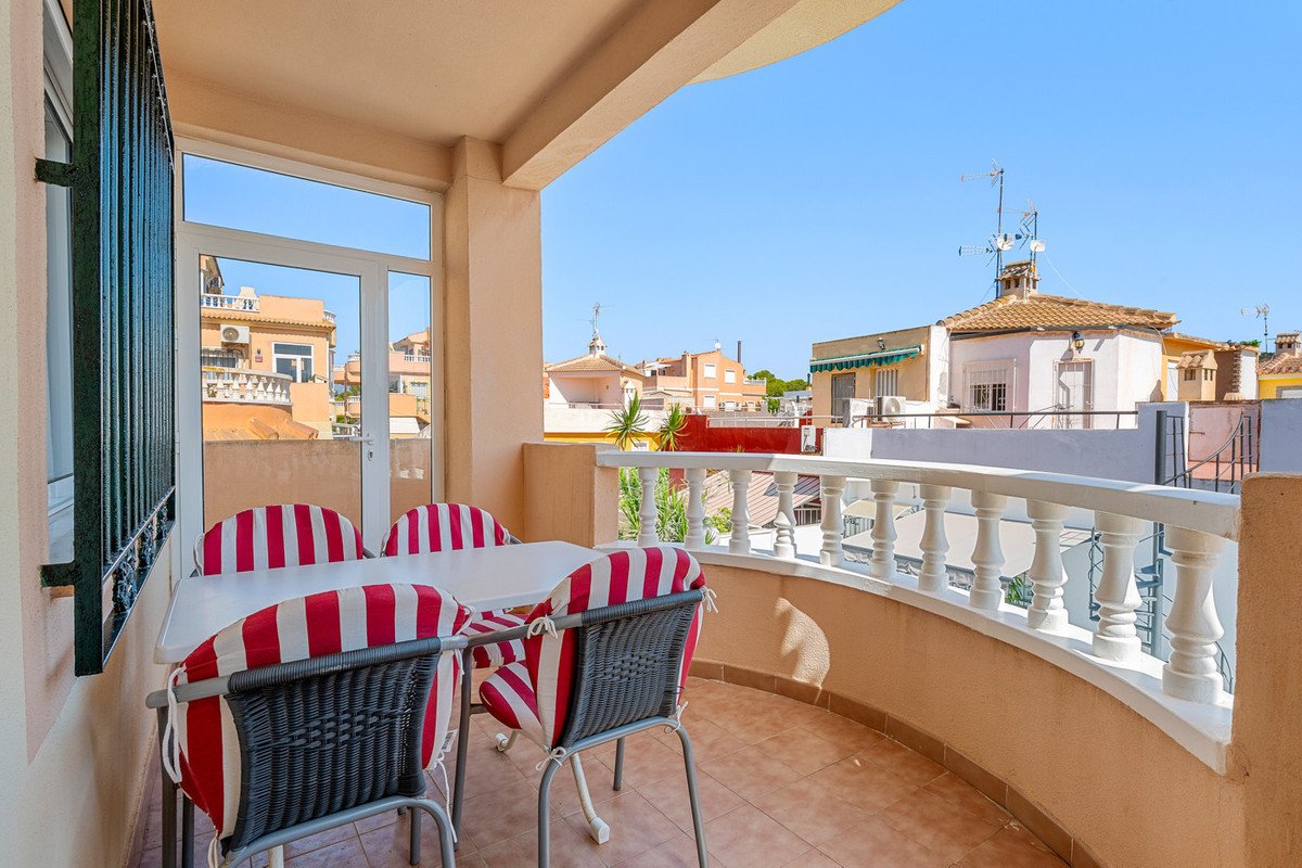 3 Bed Bungalow in Lomas de Cabo Roig