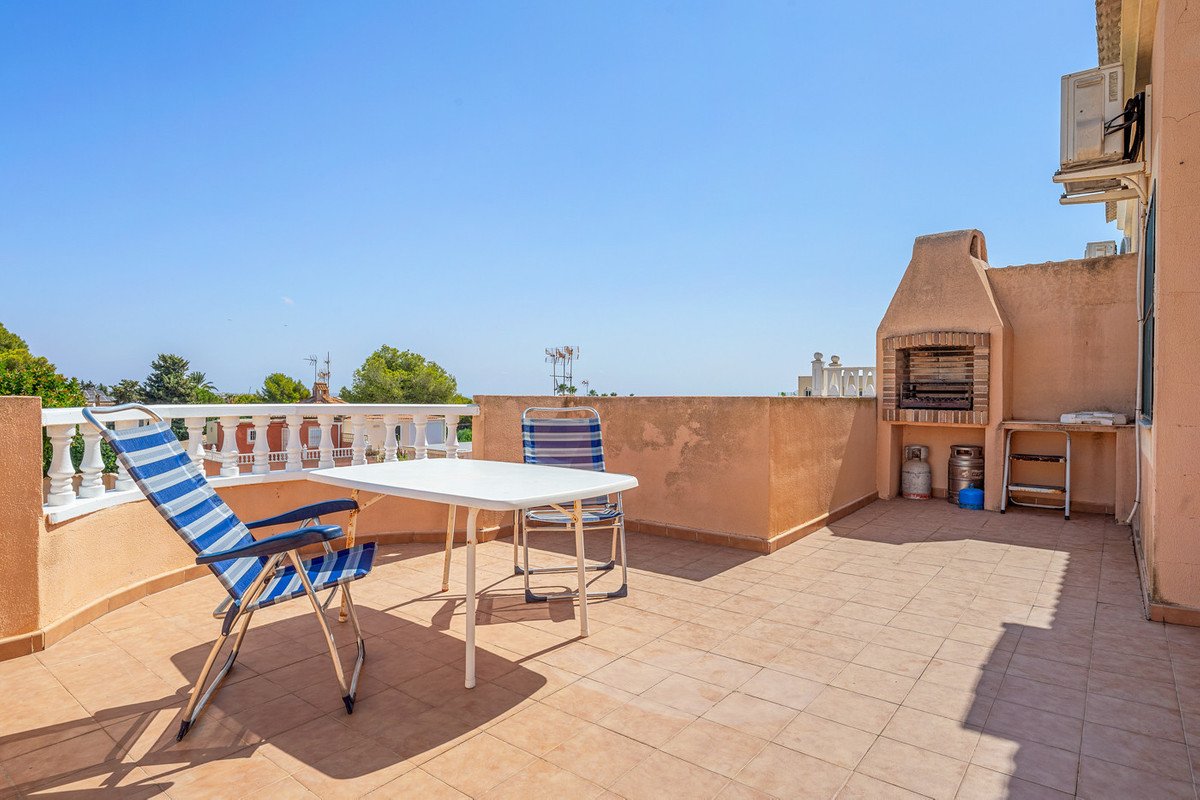 3 Bed Bungalow in Lomas de Cabo Roig