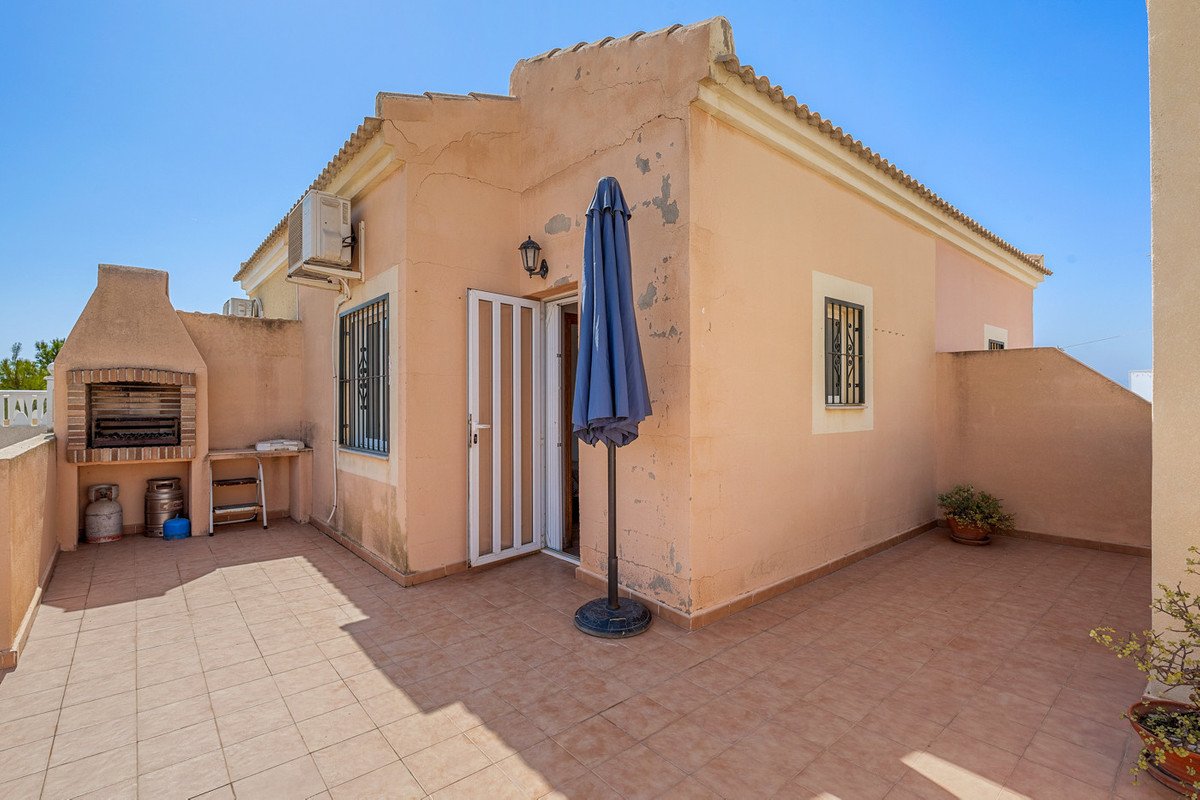 3 Bed Bungalow in Lomas de Cabo Roig