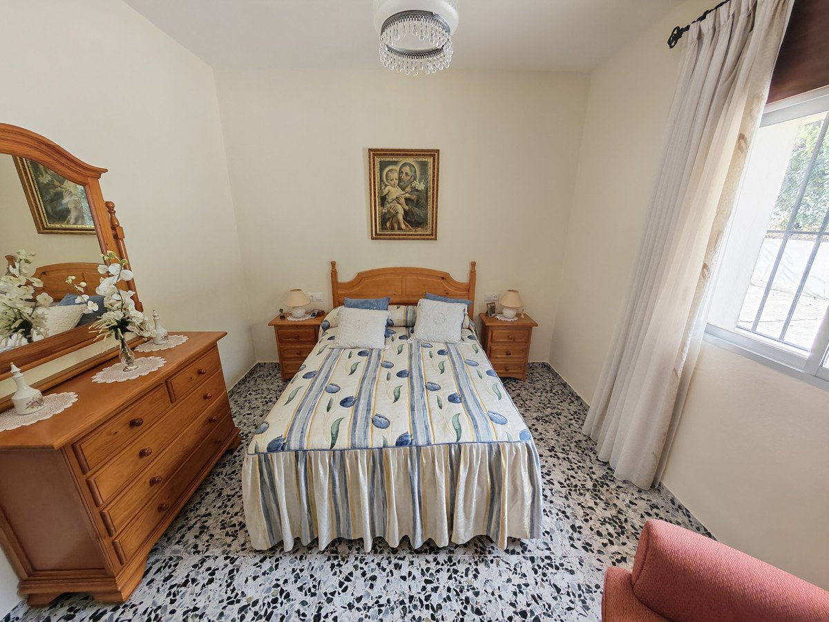 3 Bed Detached Villa in Estepona