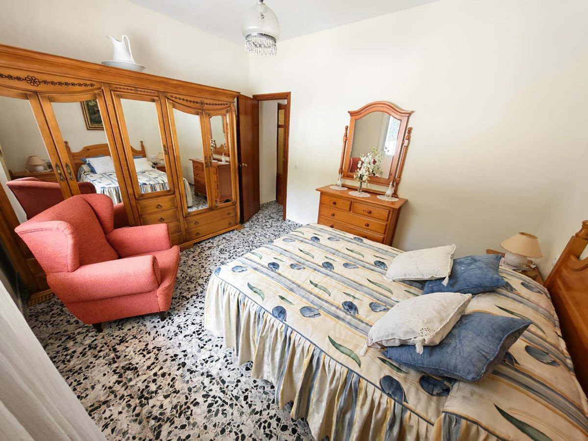 3 Bed Detached Villa in Estepona