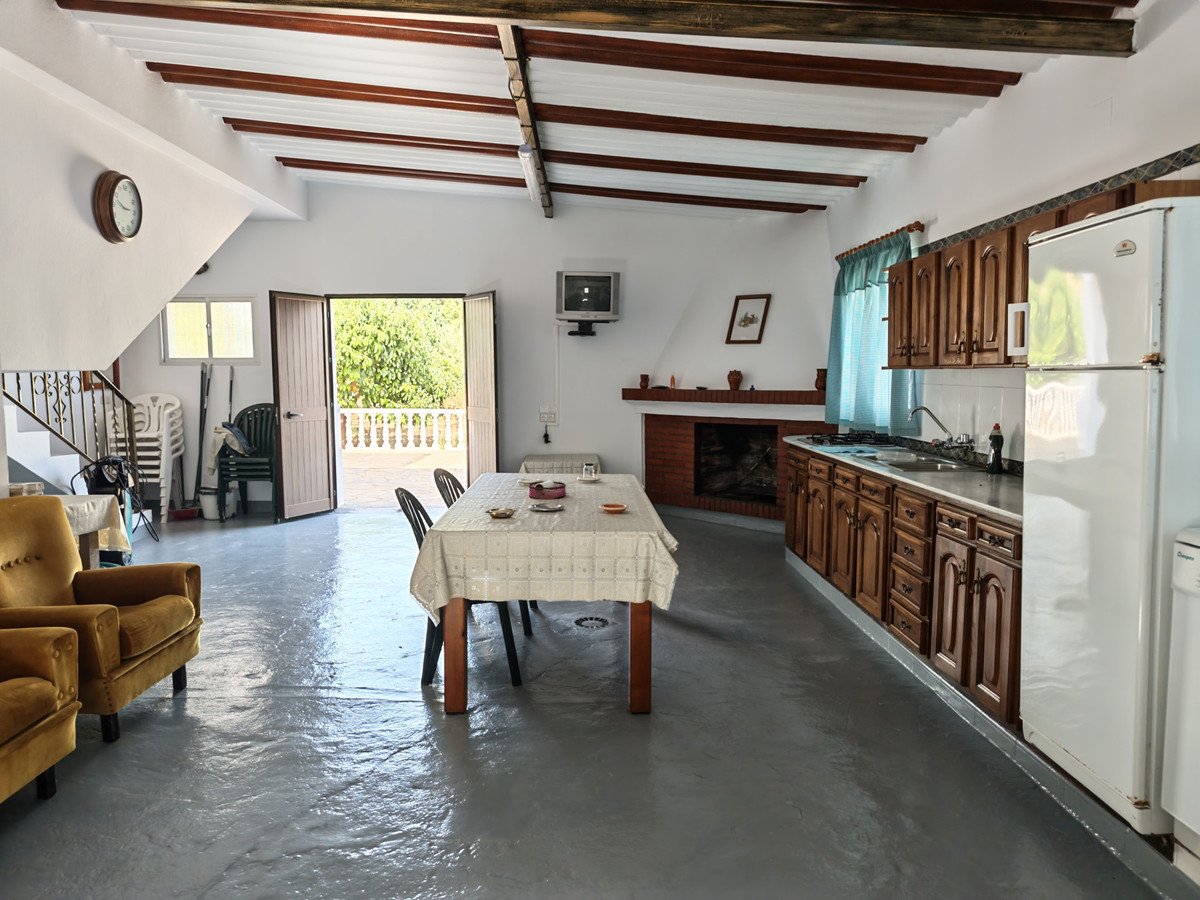 3 Bed Detached Villa in Estepona